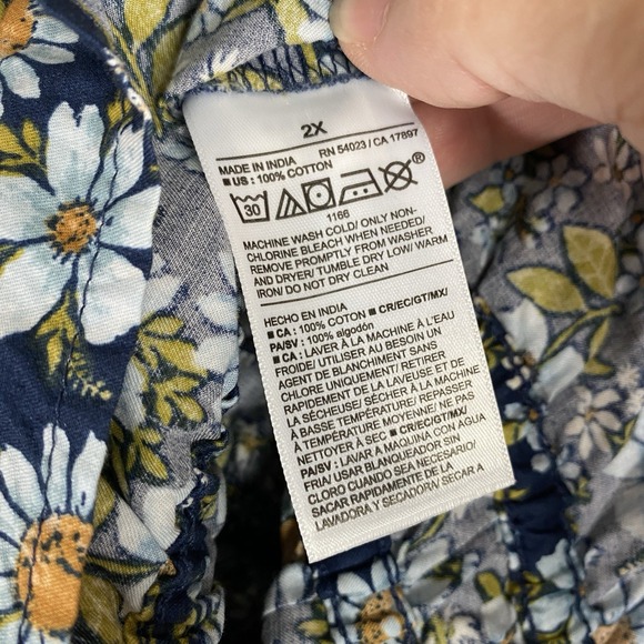 Old Navy Floral Smocked Top Size 2X Blue Ruched Boho Artsy Peasant NWT - Picture 9 of 10